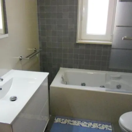 Casa - 5 Quartos Com Piscina São Bartolomeu